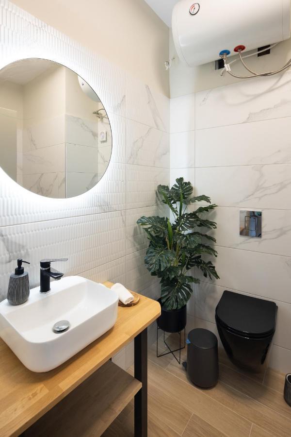 Designed Studio - Walking Distance From Acropolis เอเธนส์ ภายนอก รูปภาพ